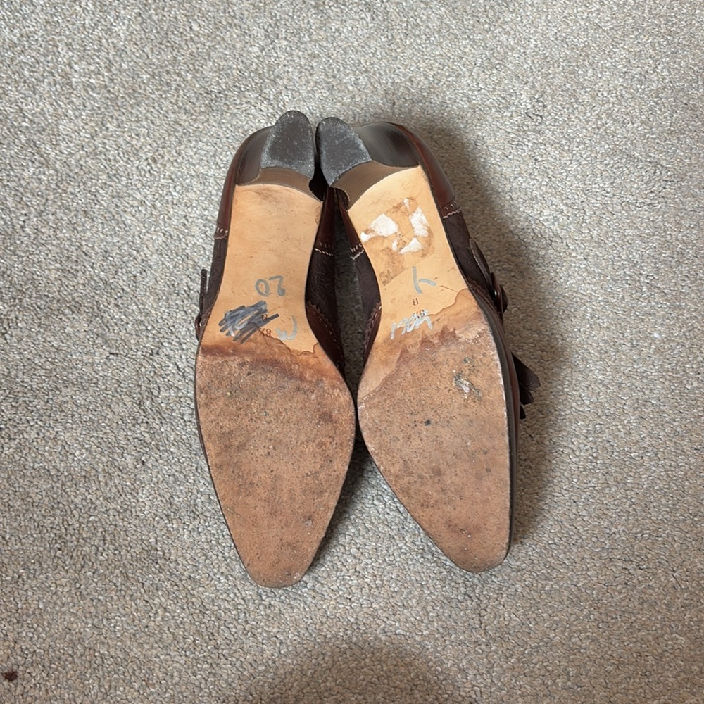 Gorgeous Cole Haan two tone suede/leather heeled dress shoe! - Picture 8 of 9